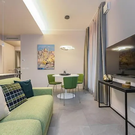 Luxury Basilica & Sea View 36 - Genovainrelax Апартаменты *
